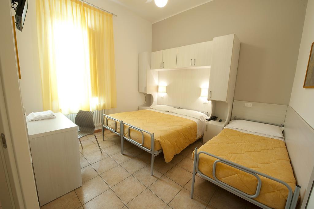 Hotel Gardenia Forlì Extérieur photo