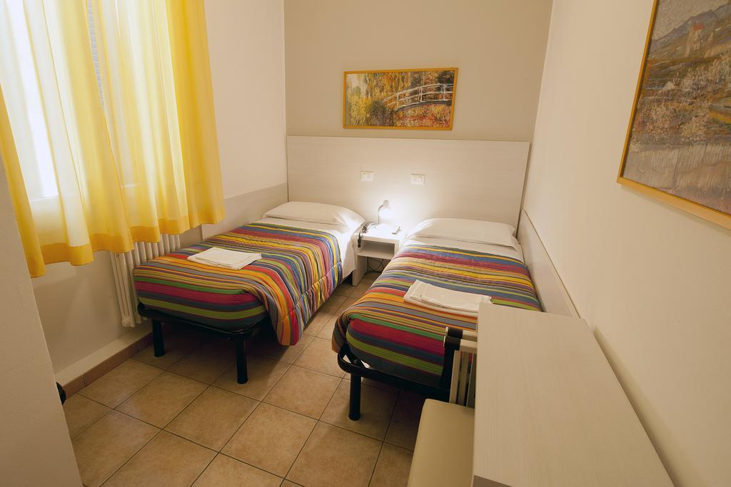 Hotel Gardenia Forlì Extérieur photo