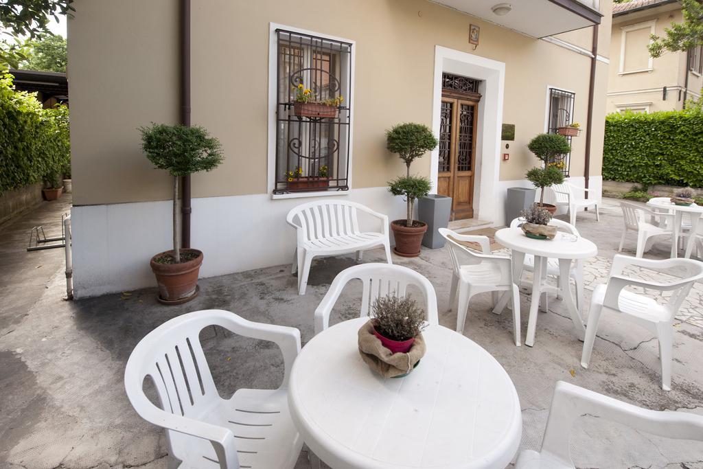 Hotel Gardenia Forlì Extérieur photo